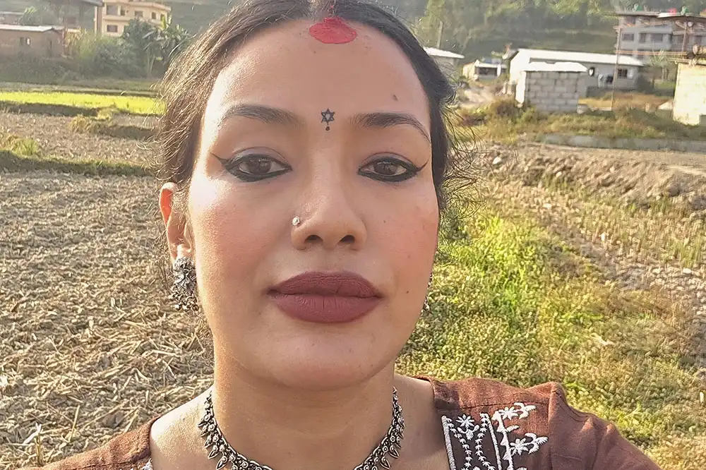 आशिका तामाङको आक्रोश- सहयोग नगर्नेले हिसाब मागेको देख्दा छक्क छु म त !