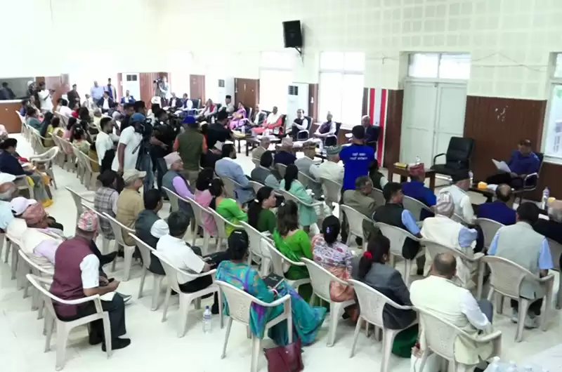 विधान अनुसार नचलेको भन्दै काँग्रेस नेतृत्वको आलोचना
