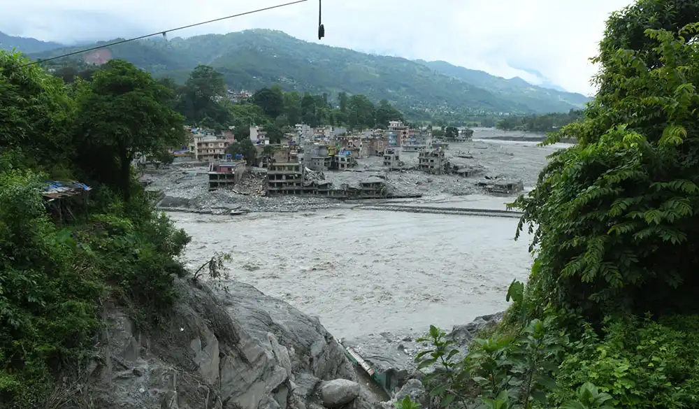 भोटेकोशी बाढीपीडितलाई विदुर नगरपालिकाले घरभाडाबापत १० हजार दिने