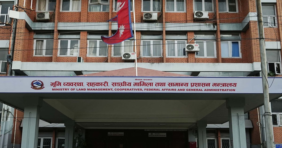 स्थानीय तहमा जनप्रतिनिधि र कर्मचारीबीचको द्वन्द्व समाधान गर्न उच्चस्तरीय समिति गठन