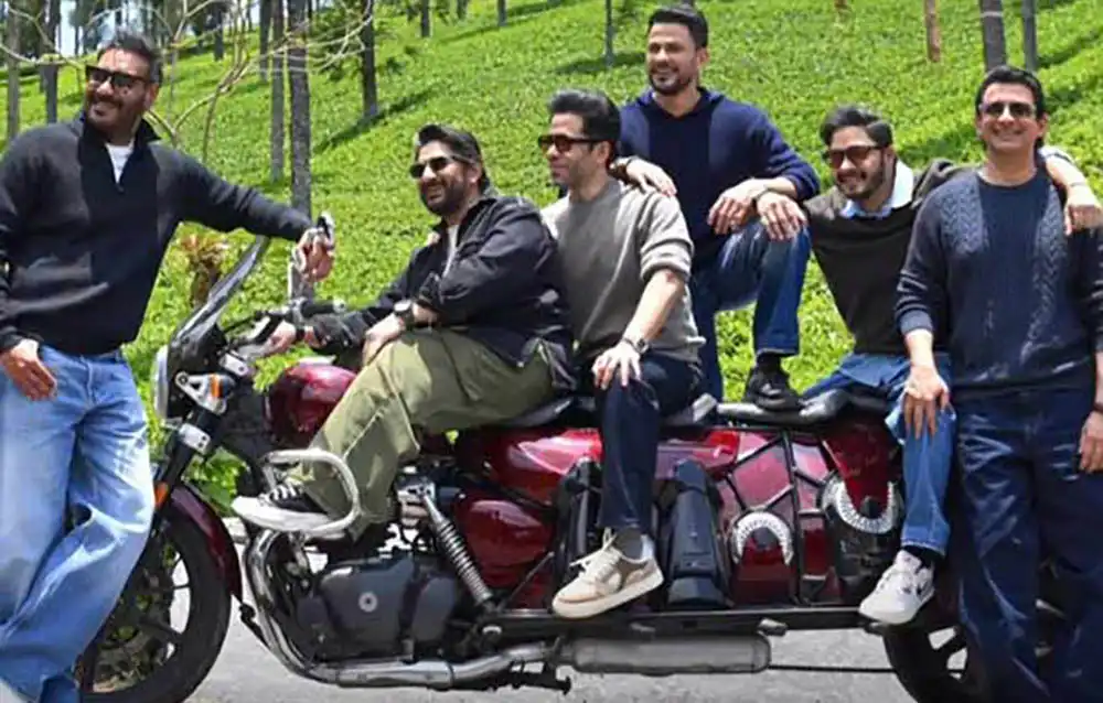 बलिवुड फिल्म गोलमाल- ५ शुटिंग जारी, मोटरसाइकल विशेष हुने