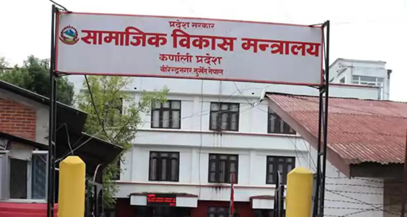 आत्महत्या गरेका दैलेखका २१ बर्षिय युवालाई कोरोना पुष्टि