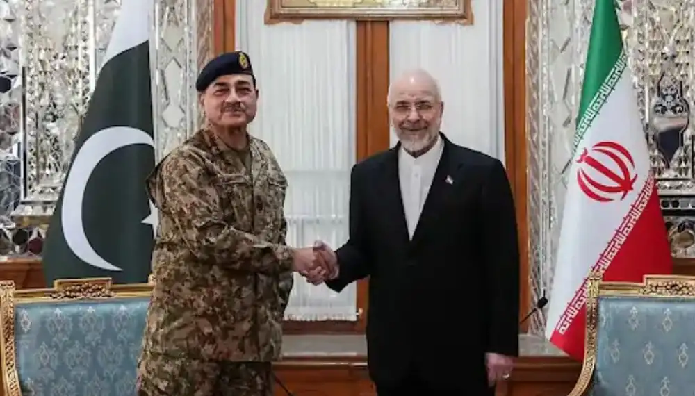 पाकिस्तानका सेनाप्रमुख र इरानका सभामुखबीच भेटवार्ता