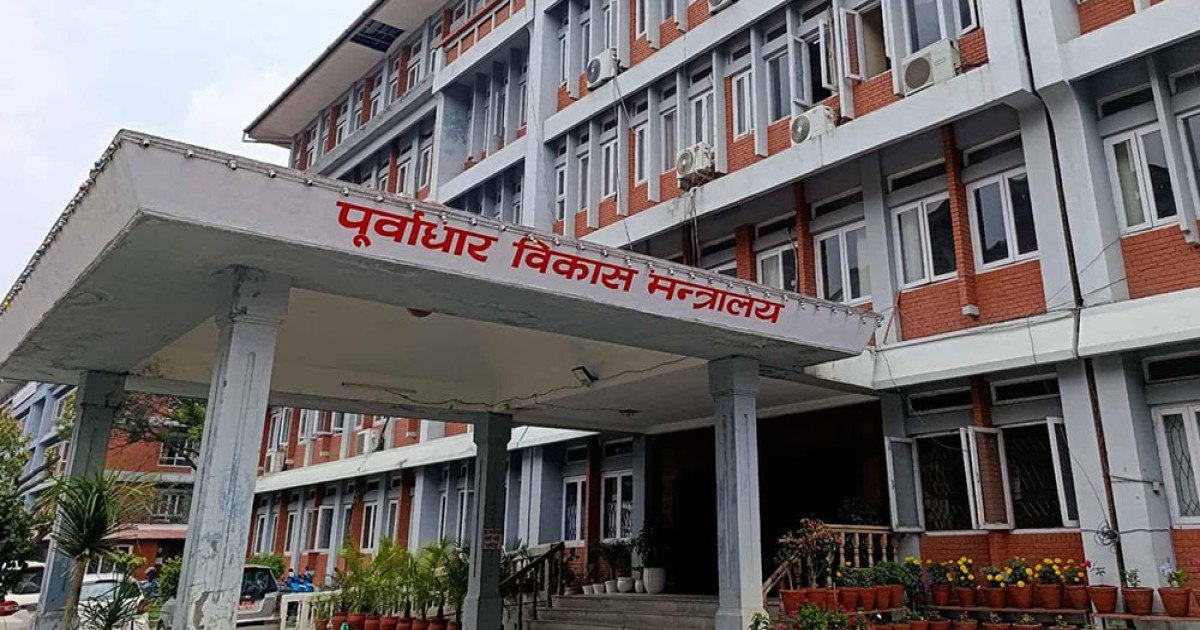 सरकारले सातै प्रदेशमा नयाँ सार्वजनिक सवारी दर्तामा रोक लगायो