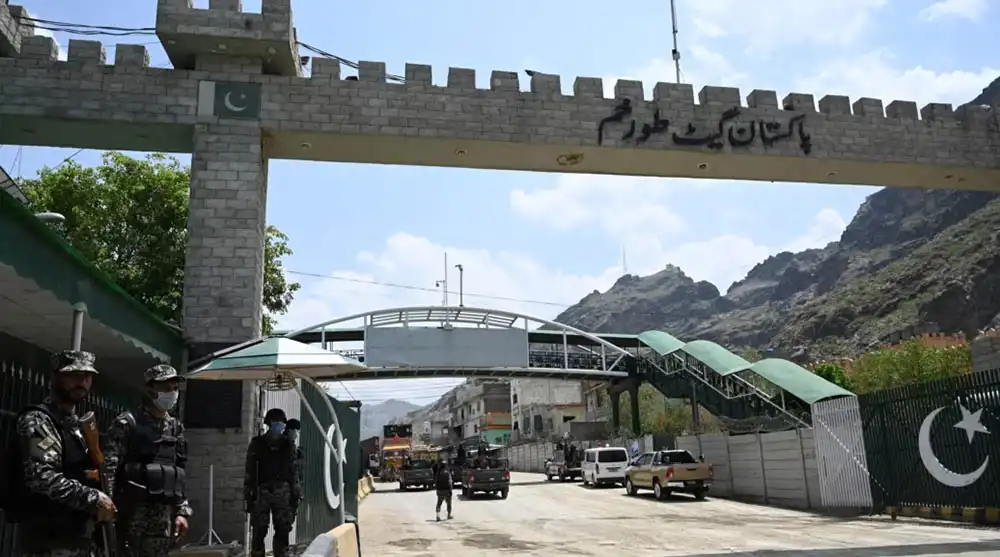 पाकिस्तान-अफगानिस्तानबीचको तोरखम सीमा नाका पुनः खुल्यो