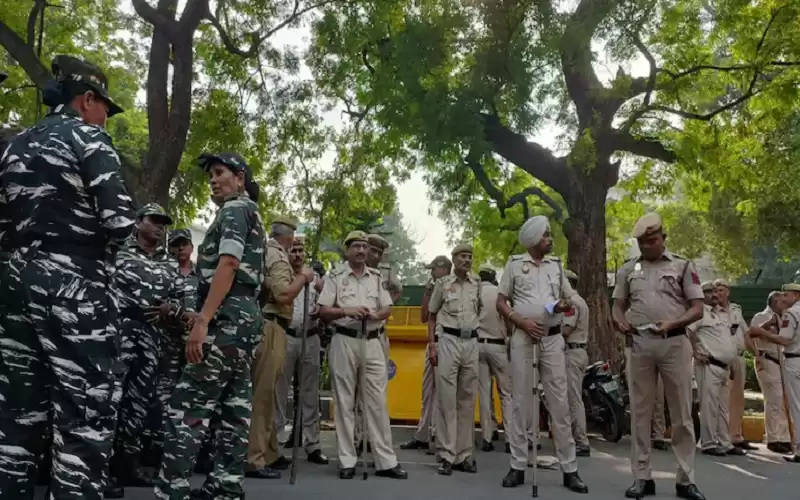 दिल्ली प्रहरीले सीमानामा सुरक्षा व्यवस्था कडा