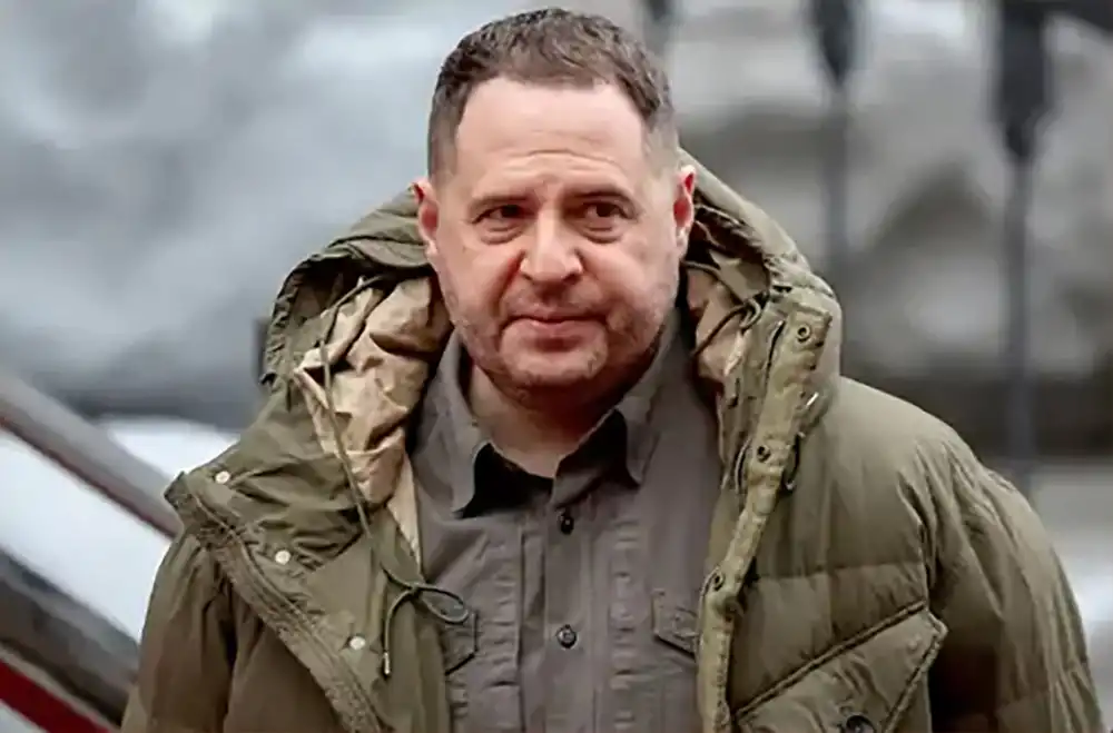 भ्रष्टाचारले घेरिए जेलेन्स्की, प्रमुख सहयोगीले दिए राजीनामा